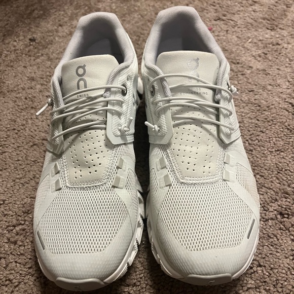 white on clouds - Picture 3 of 6